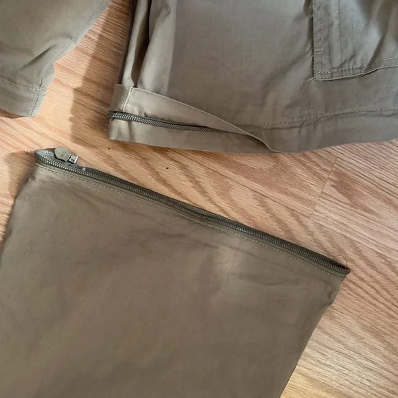 Men reverse pants /shorts - Picture 7 of 13